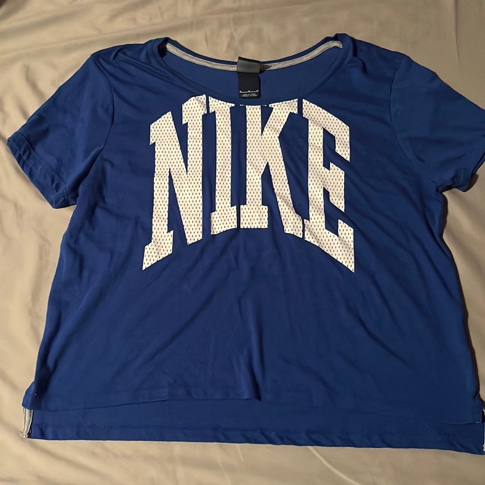 NIKE Blue Women’s Tee